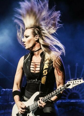WomenMetal