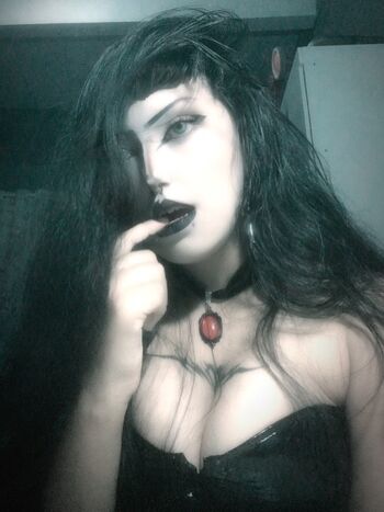 xxoxo_creep18