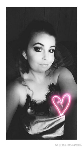 xxsarahtease