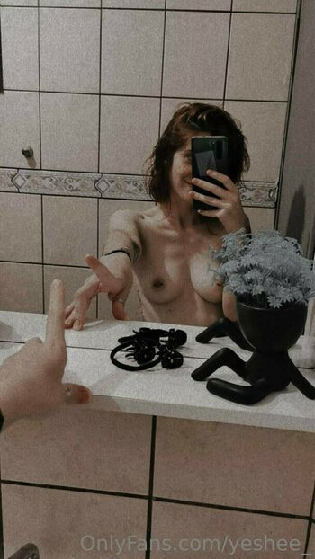 Yeshee_
