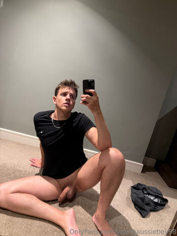 youngaussieboy98