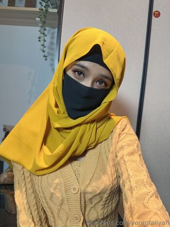 yourgfaliyah