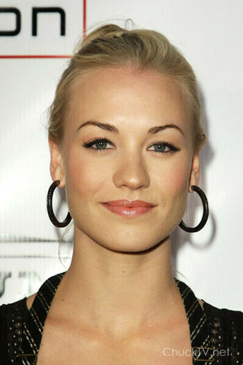 Yvonne Strahovski