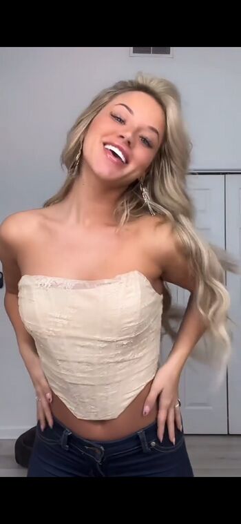 Zoey Aune